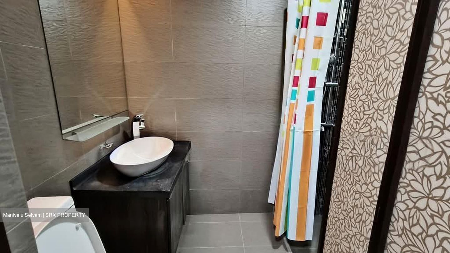 Sunrise Gardens (D28), Condominium #577816641
